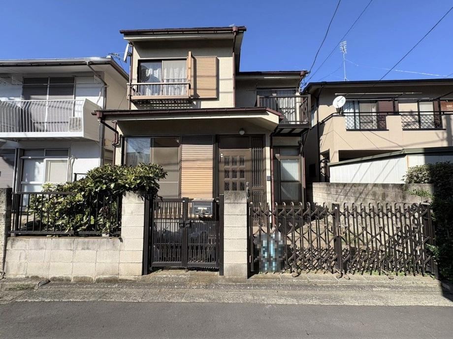 Custom-Built House by Sumitomo in Omori Naka - Photo 1