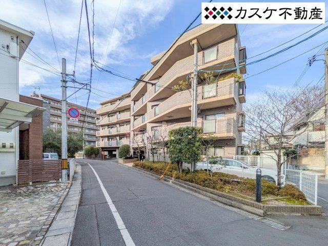 3LDK apartment in Kita Ward, Okayama - Photo 1