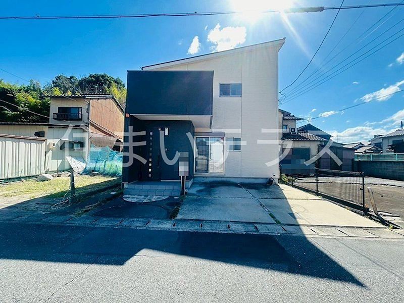 Cozy 2LDK House with Spacious Balcony in Tamashima - Photo 1