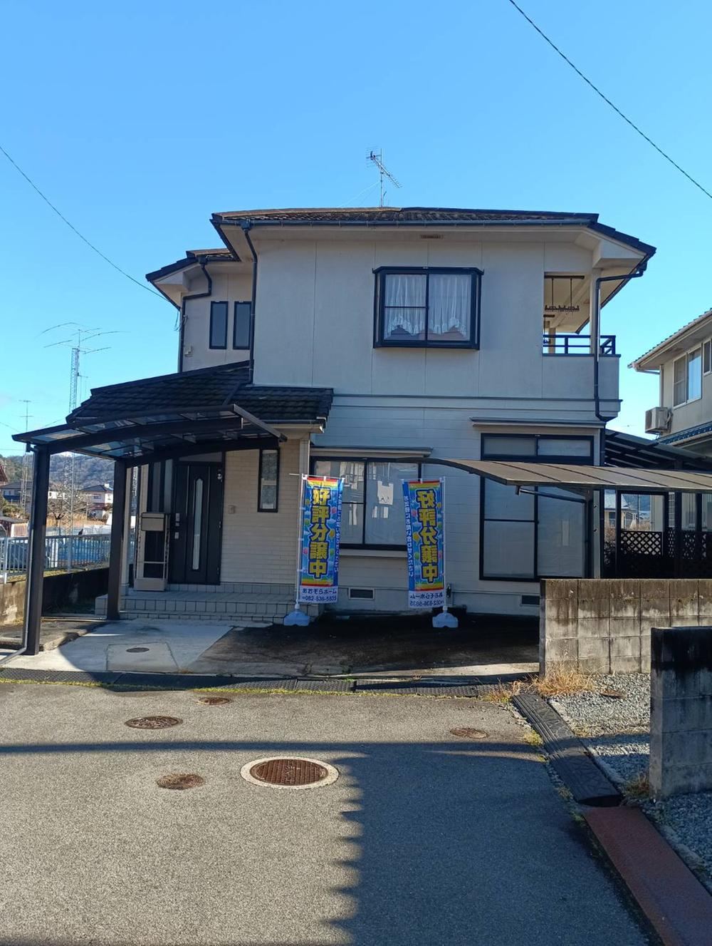 Convenient 4LDK House in Yoshida - Photo 1