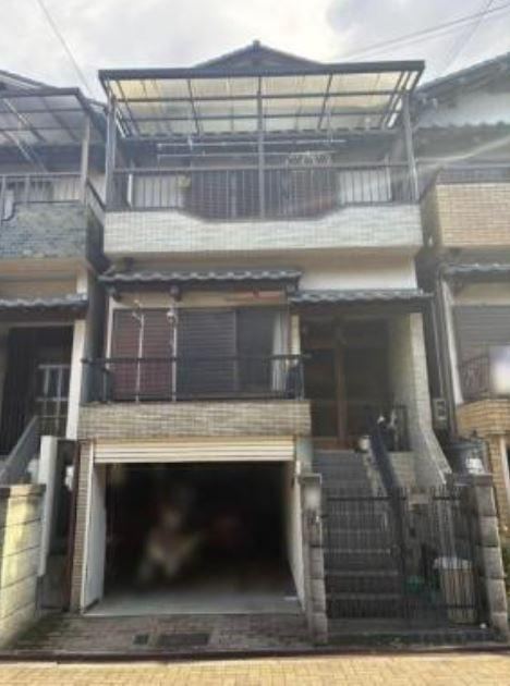 Renovated 5DK House with Modern Amenities in Minato, Osaka - Photo 1