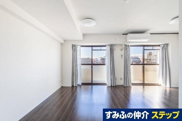 Charming 2LDK Apartment in Aoi - Photo 1