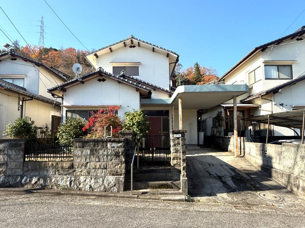 5DK house in Asakita Ward, Hiroshima - Photo 1