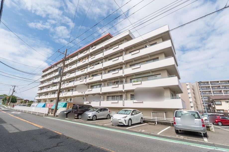 Charming 2LDK Apartment Near Higashi Funabashi - Photo 1