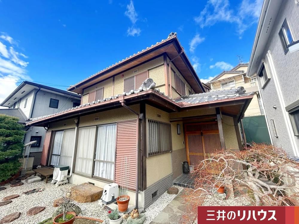 Spacious 5LDK Home with Garden in Nakagawa City - Photo 1