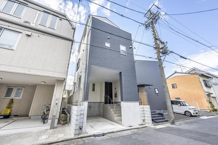 Stylish 2LDK+S House in Minami Ward - Photo 1