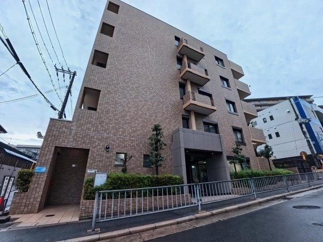 3LDK apartment in Suita, Osaka - Photo 1