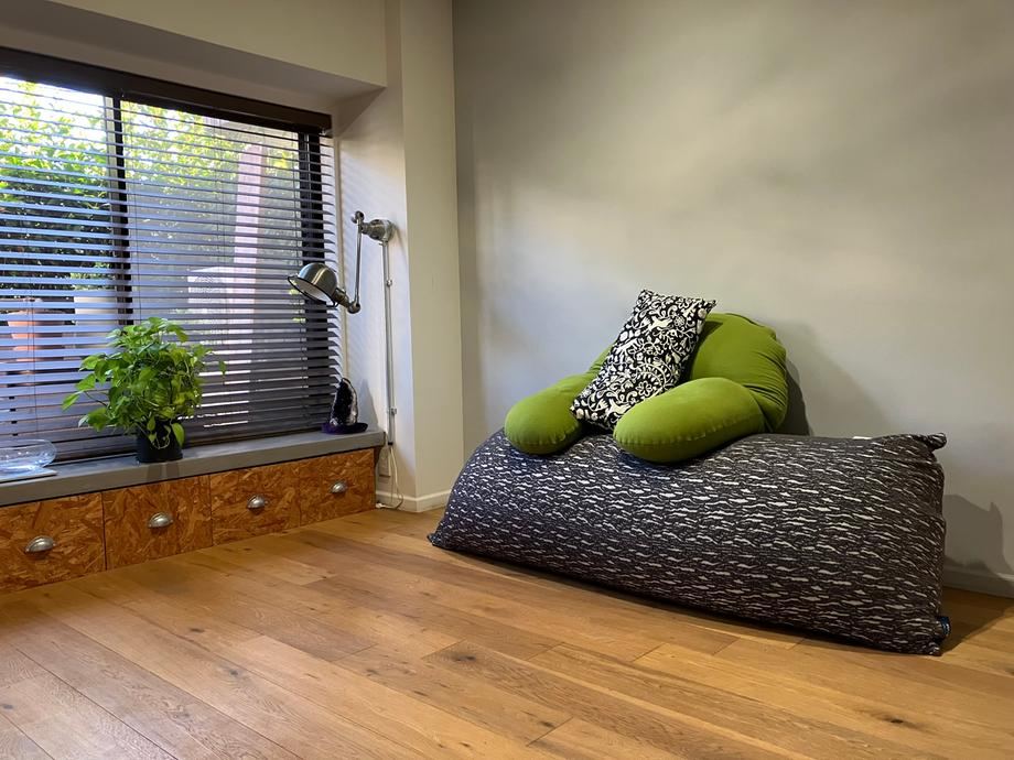 Bright 1LDK Apartment Near Ukima Funado Station - Photo 1