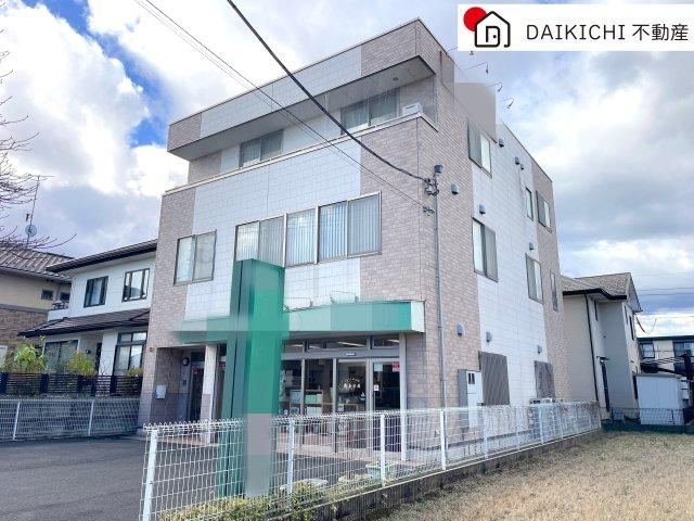 Mixed-Use Property: Office and Residence - Photo 1