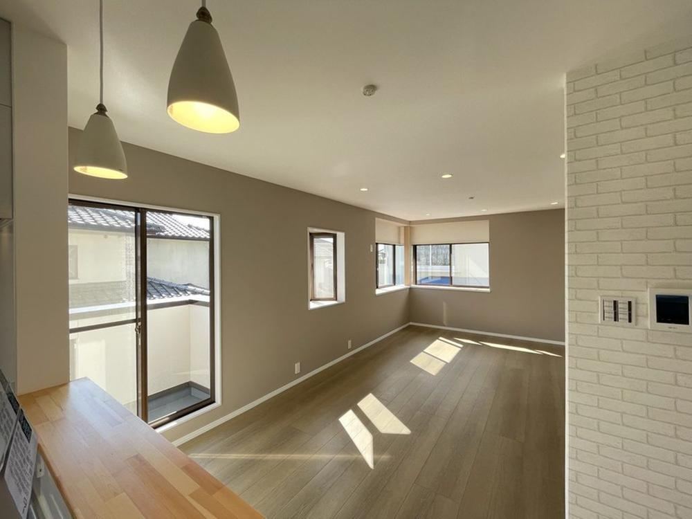 Fully Renovated 4LDK House in Kusunoki Area - Photo 1