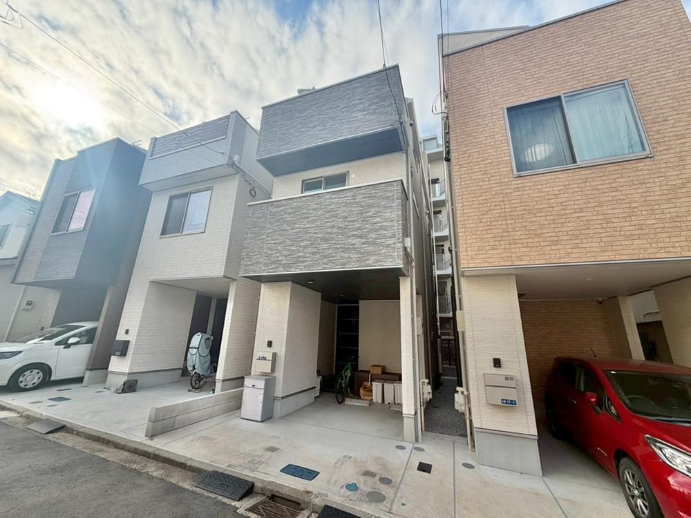 Newly Built 2LDK House Near Shin-Tsunashima Station - Photo 1