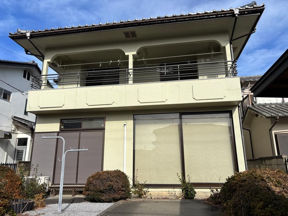 4LDK House in Mifuku, Close to Honjo Station - Photo 1