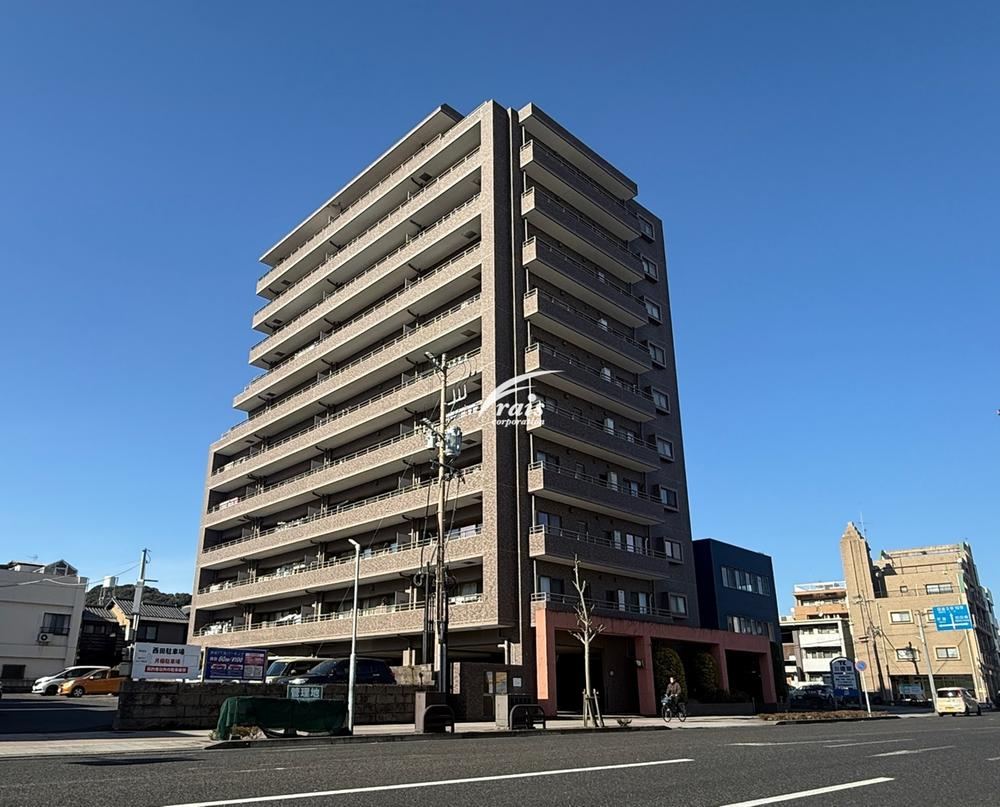 4LDK apartment in Kagoshima, Kagoshima - Photo 1
