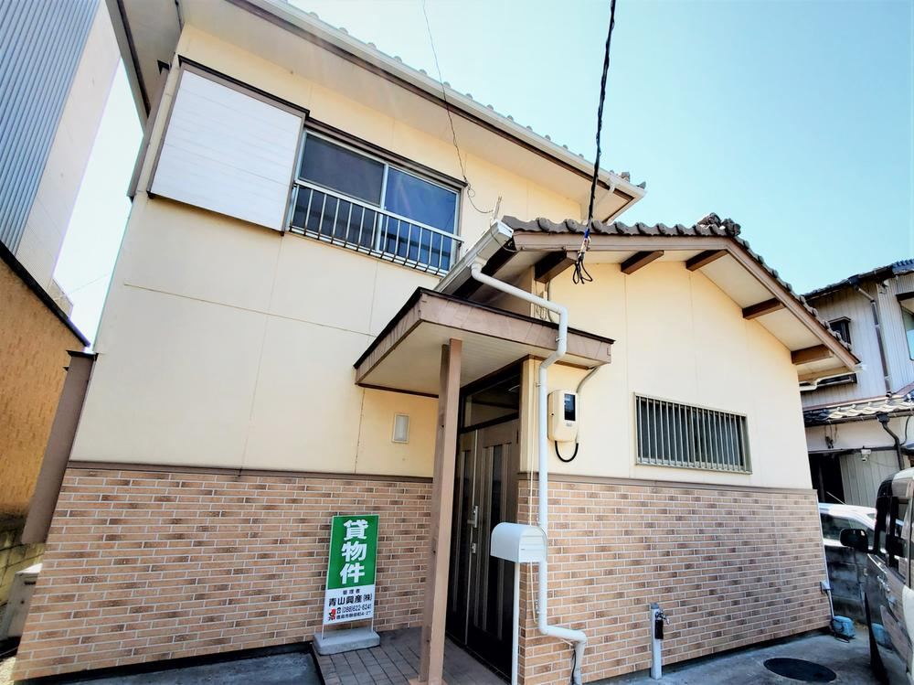 4LDK Property with Rental Income in Tokushima - Photo 1