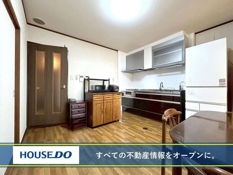 4DK apartment in Yukuhashi, Fukuoka - Photo 1