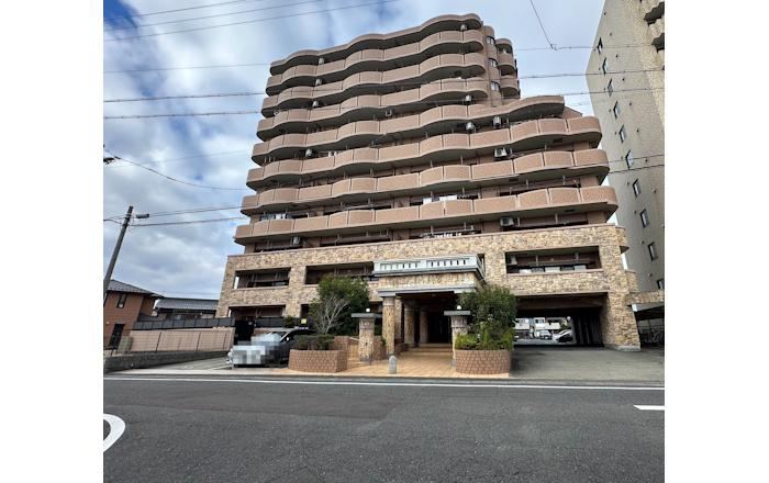 4LDK apartment in Gifu, Gifu - Photo 1