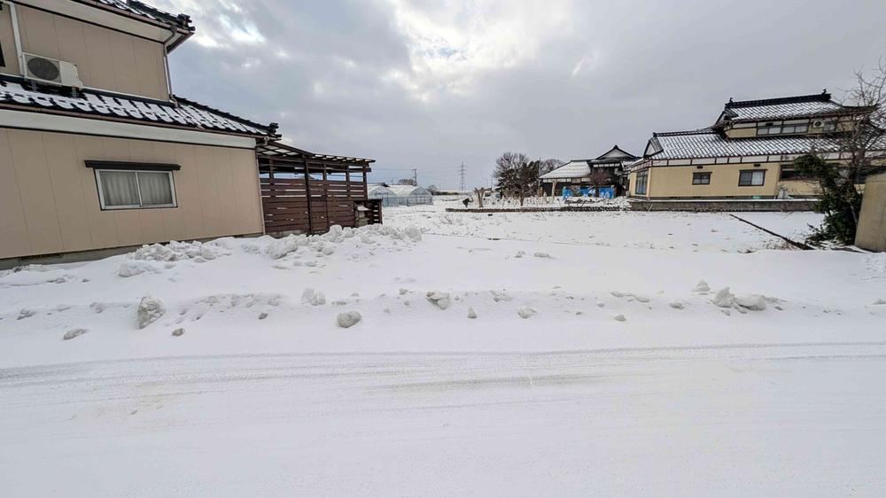 Spacious Land with a Refreshing Atmosphere in Sakata - Photo 1