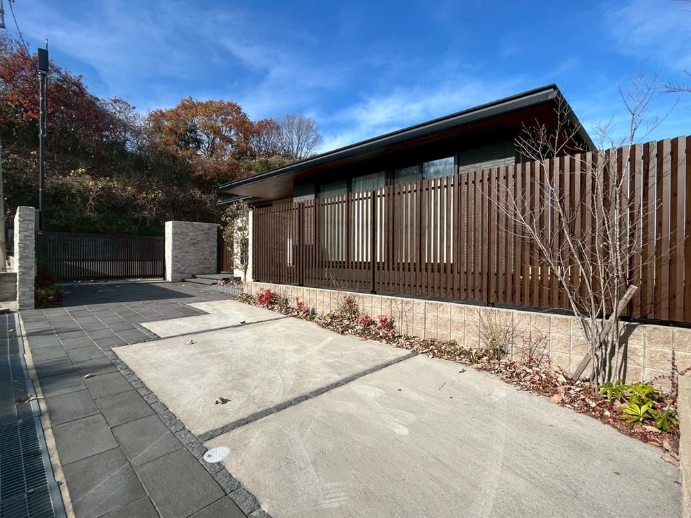 Modern 3LDK Bungalow in Kitakyushu - Photo 1
