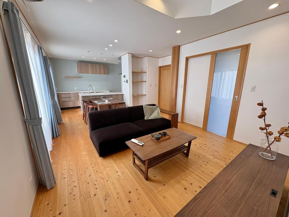 Contemporary 3LDK + S House in Koshii - Photo 1