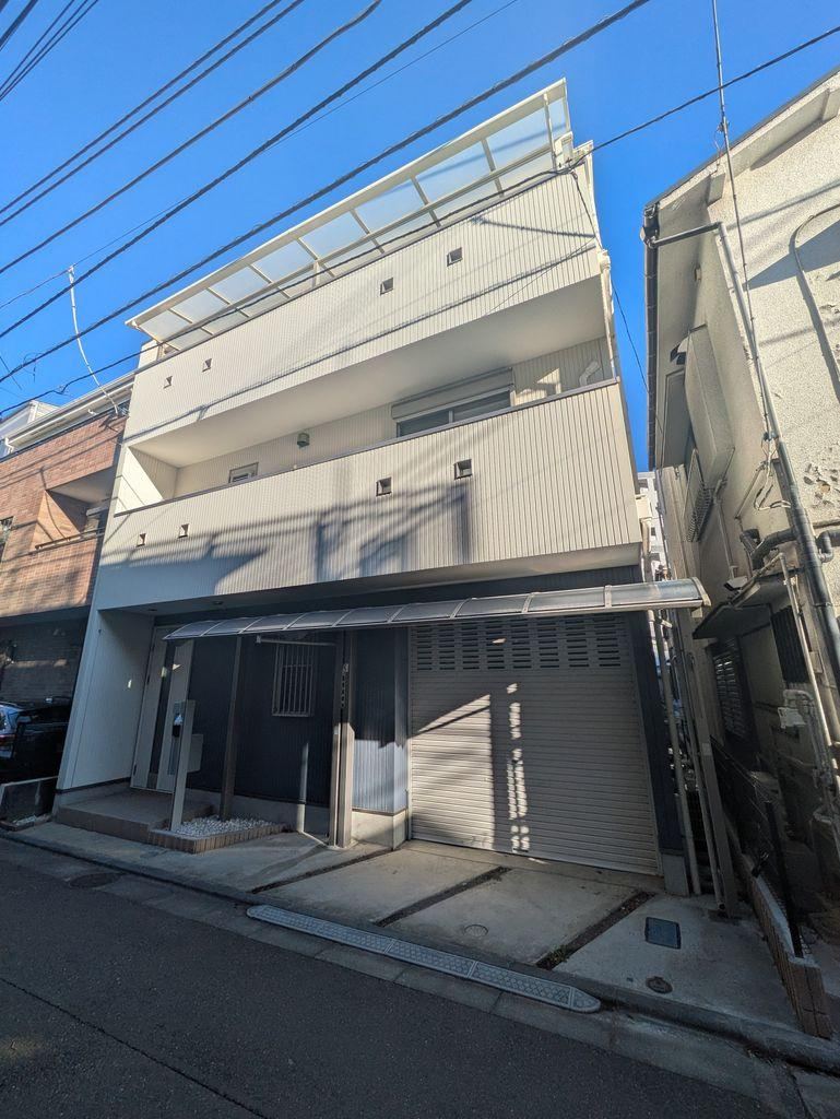 Modern 3LDK House in Shinagawa - Photo 1
