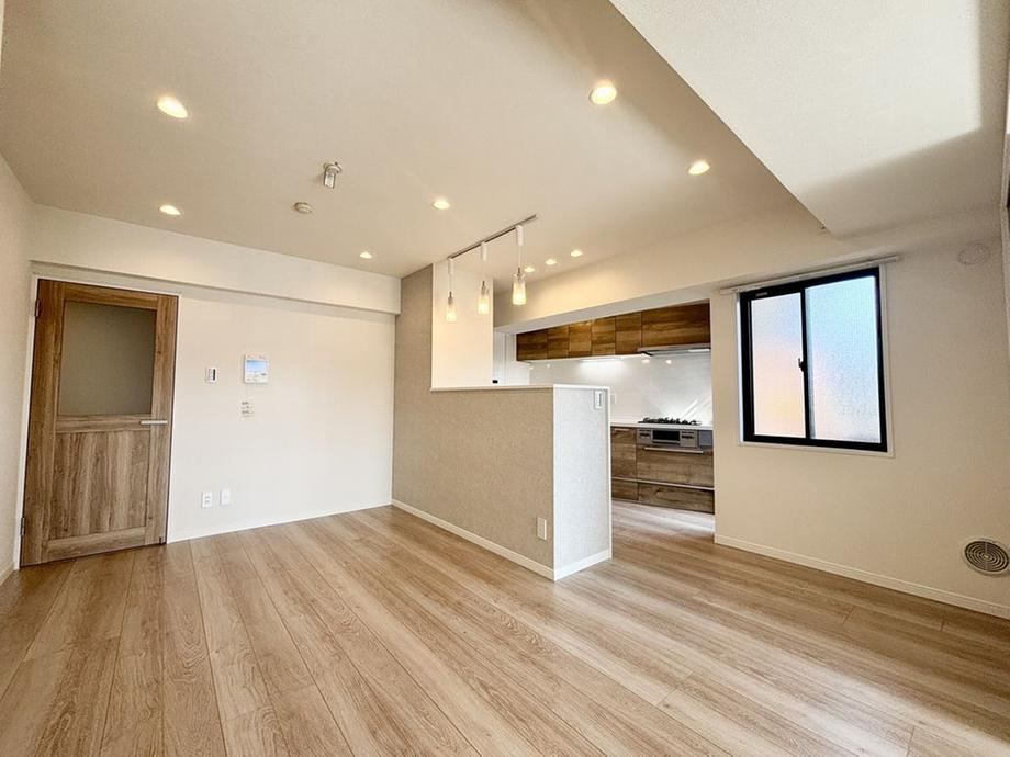 2LDK Apartment in Tsujido, Full Renovation Planned - Photo 1