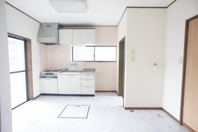 Charming 3DK Home in Yoshikawa - Photo 1