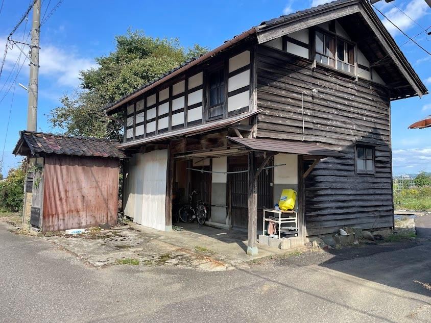 186 m² land in Hakusan, Ishikawa - Photo 1