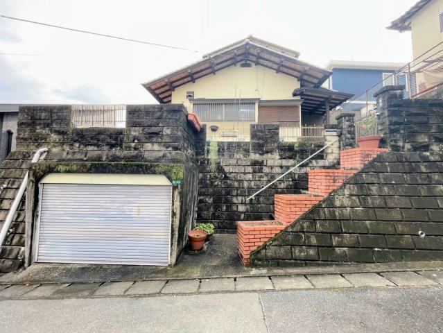 5DK House with Traditional Features - Photo 1