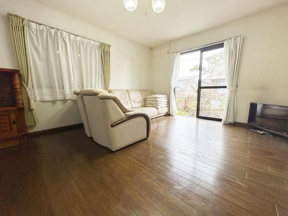 Charming 4LDK+S House in Higashiyamadai - Photo 1