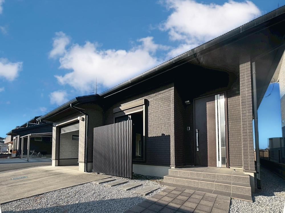 Charming 2LDK Bungalow in Tochigi City - Photo 1