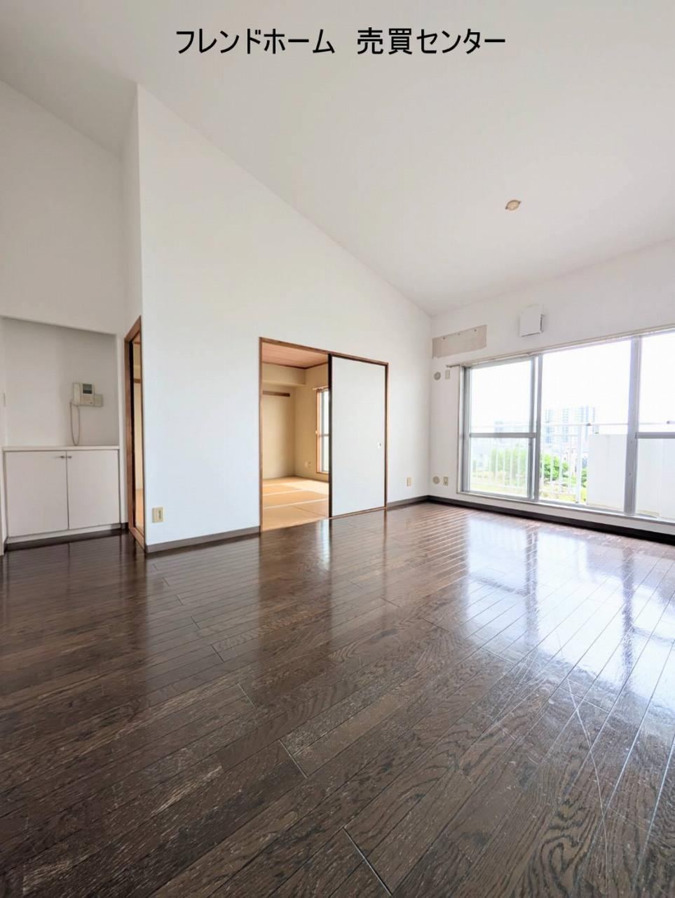 Bright 3LDK Apartment Near Sugito-Takayanadai Station - Photo 1