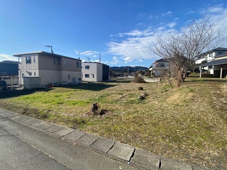 Ample Land with No Building Conditions in Iwaki - Photo 1