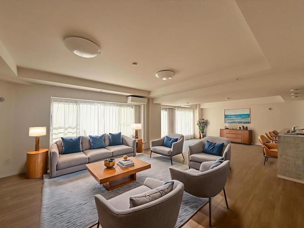 Spacious 3LDK Apartment with Island Kitchen in Nerima - Photo 1