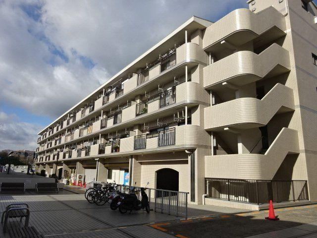 4LDK apartment in Midori Ward, Nagoya, Aichi - Photo 1