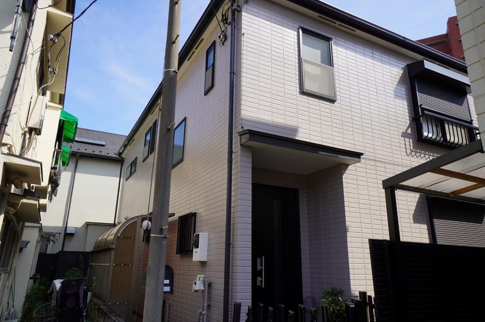 Modern 4LDK Detached House in Nakameguro - Photo 1