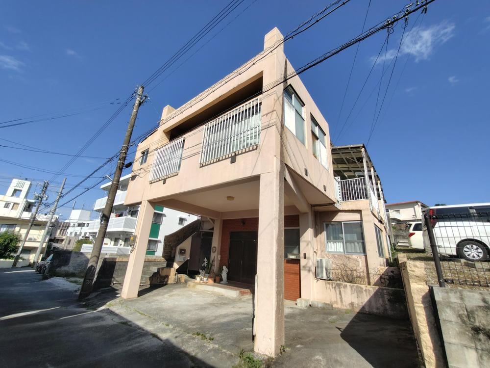 Multi-Generational 3LDK Home with Rental Income Potential - Photo 1