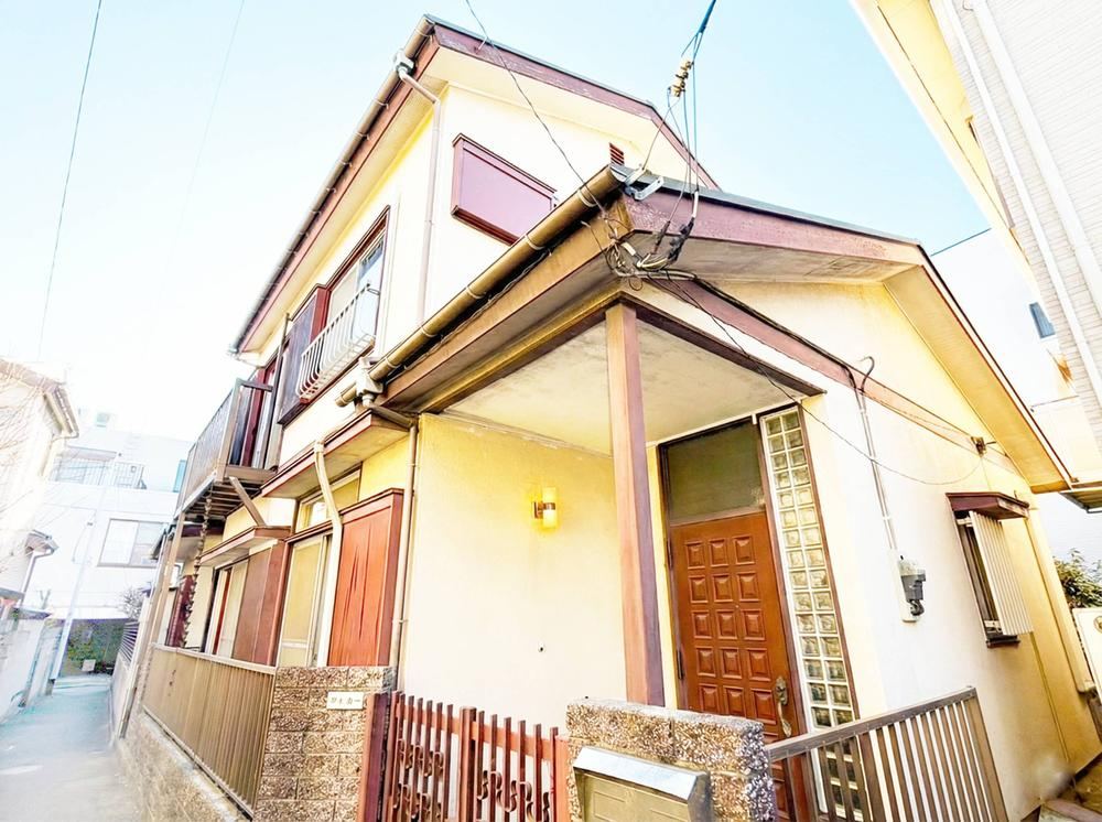 Hidden Gem in Koshigoe: 4LDK Home Steps from the Sea - Photo 1