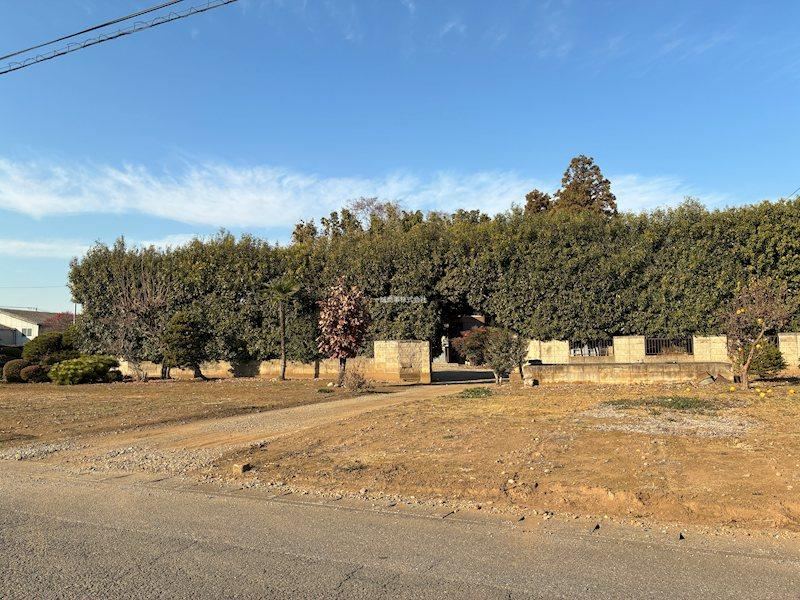 Spacious Land in Bandō - Photo 1