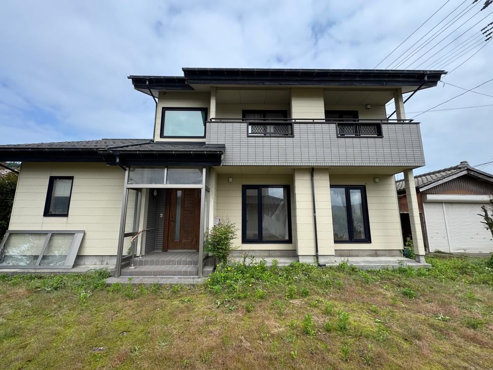 Spacious 5LDK+S Home in Matsuyama, Murakami - Photo 1