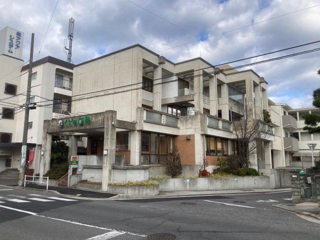 Versatile Residence and Clinic in Fuchu Town - Photo 1