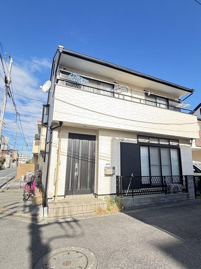 Corner Lot 4LDK House with Parking Near Shin-Shibamata Station - Photo 1