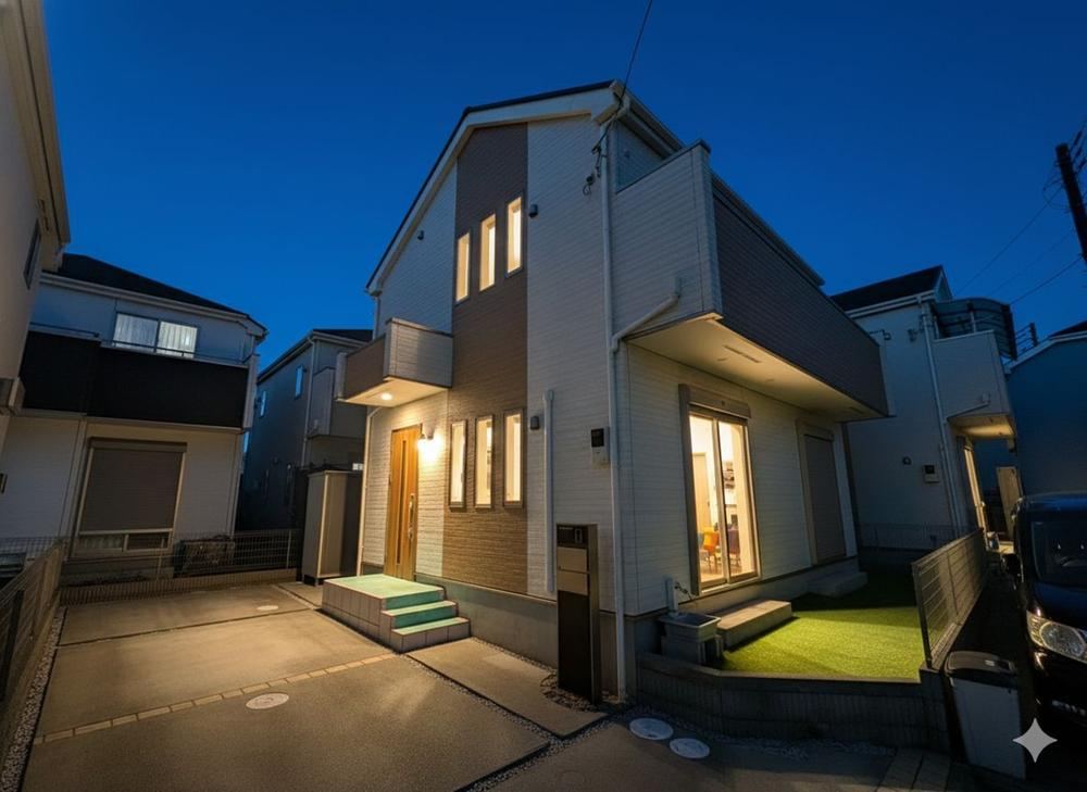 Renovated 3LDK Home with Solar Panels in Higashi-Kurume - Photo 1