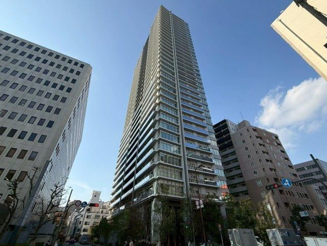 2LDK apartment in Nishi Ward, Osaka - Photo 1
