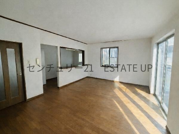 Functional 3LDK Home with Carport in Kagoshima City - Photo 1