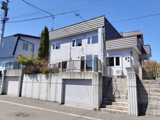 Spacious 6LDK Family Home in Nishioka Area - Photo 1