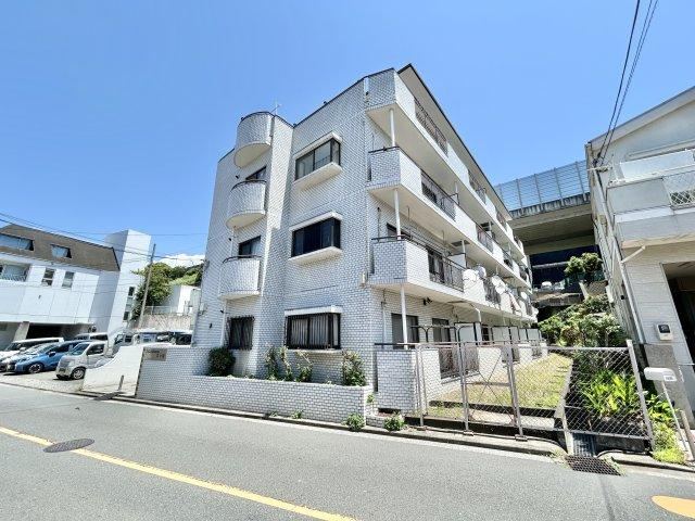 Conveniently Located 3DK Apartment - Photo 1