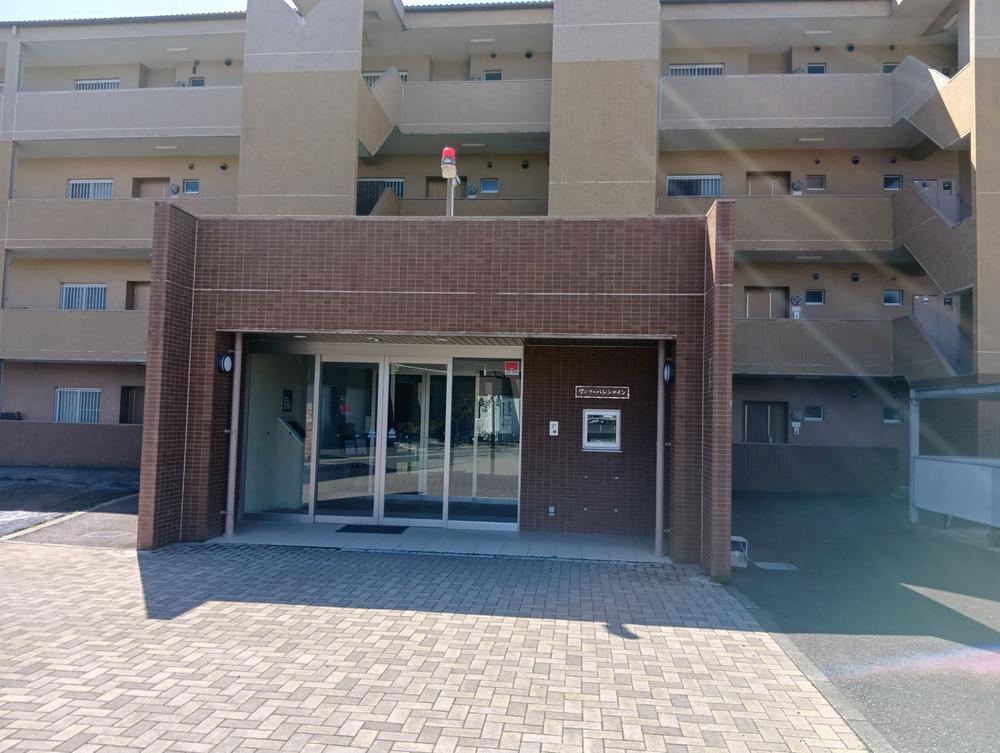 4LDK apartment in Mimasaka, Okayama - Photo 1
