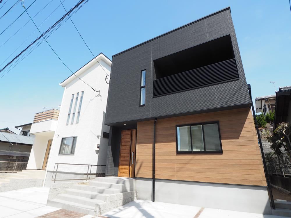 Stylish 4LDK Home Near Higashi-Fukuma Station - Photo 1