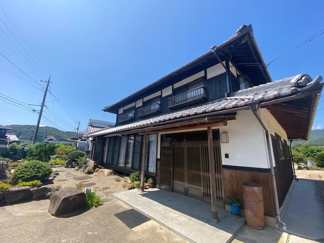 Versatile 7LDK Traditional Style House in Nagofune - Photo 1