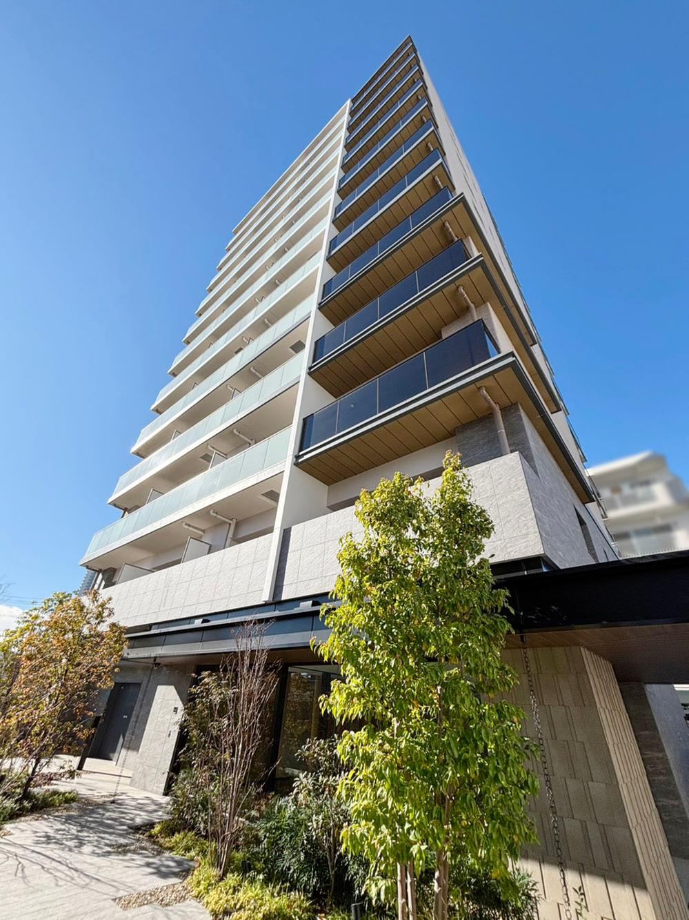 Thoughtfully Designed 1LDK Apartment for Women in Musashi-Urawa - Photo 1